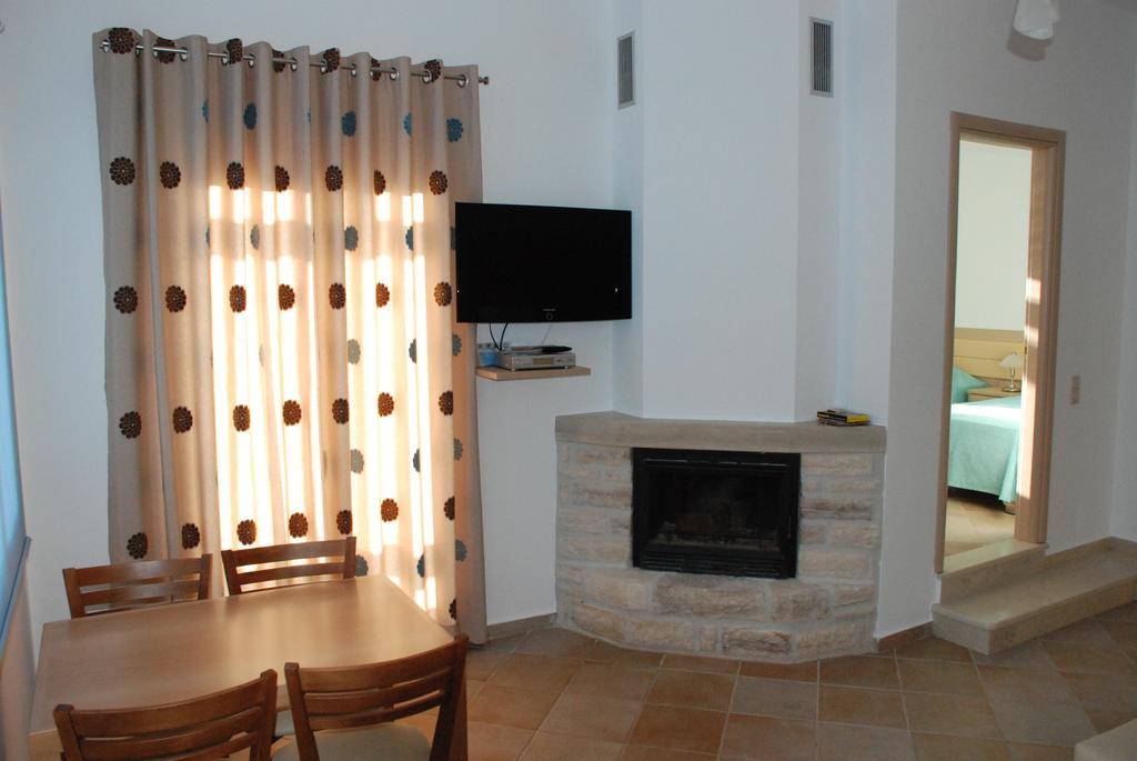 Alexena Apartments Agia Galini Camera foto